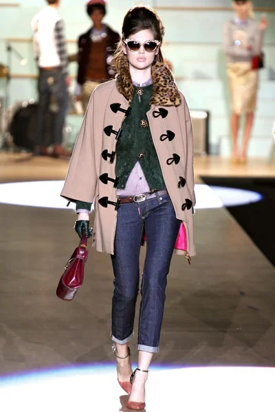 Look 5